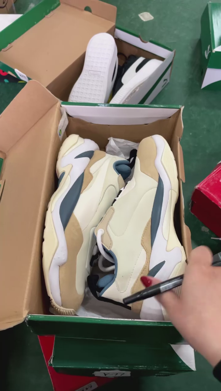 彪马时尚休闲运动鞋36M  A18