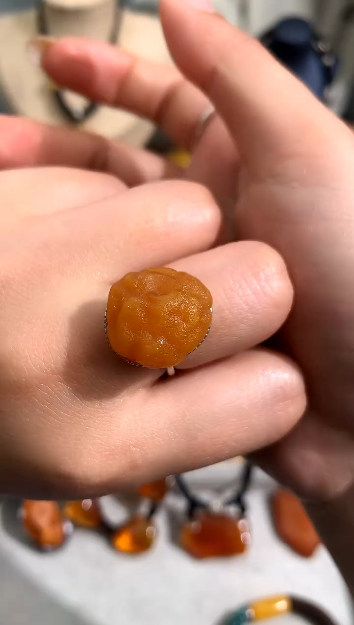 【闪购商品】蜜蜡裸石未镶嵌似玉