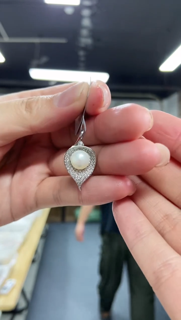 【闪购商品】淡水珍珠吊坠(不含链)未镶嵌多样性发其一颜色微差