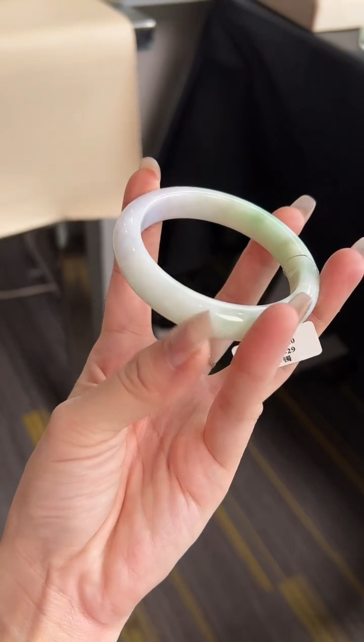 【闪购商品】翡翠手镯未镶嵌手镯 57圈口