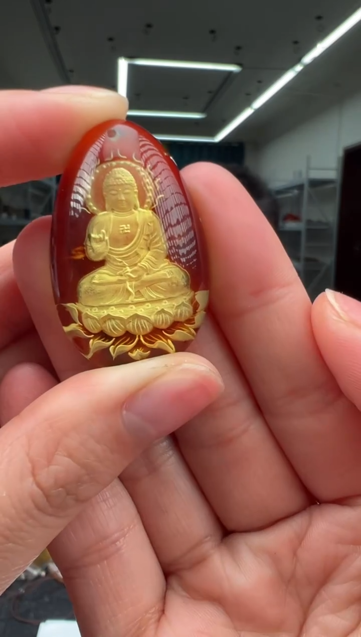 琥珀颈饰未镶嵌阿弥陀佛