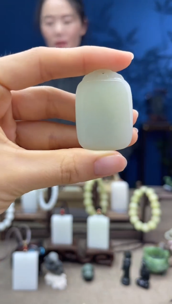 【闪购商品】和田玉颈饰未镶嵌1