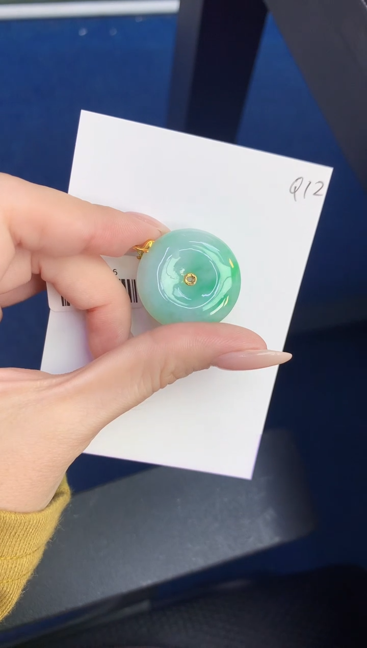 颈饰18K金镶嵌翡翠天然缅甸A货翡翠