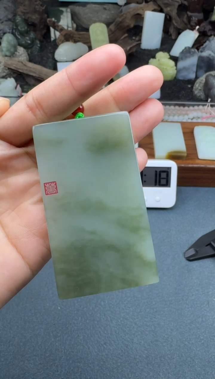 和田玉未镶嵌颈饰开心