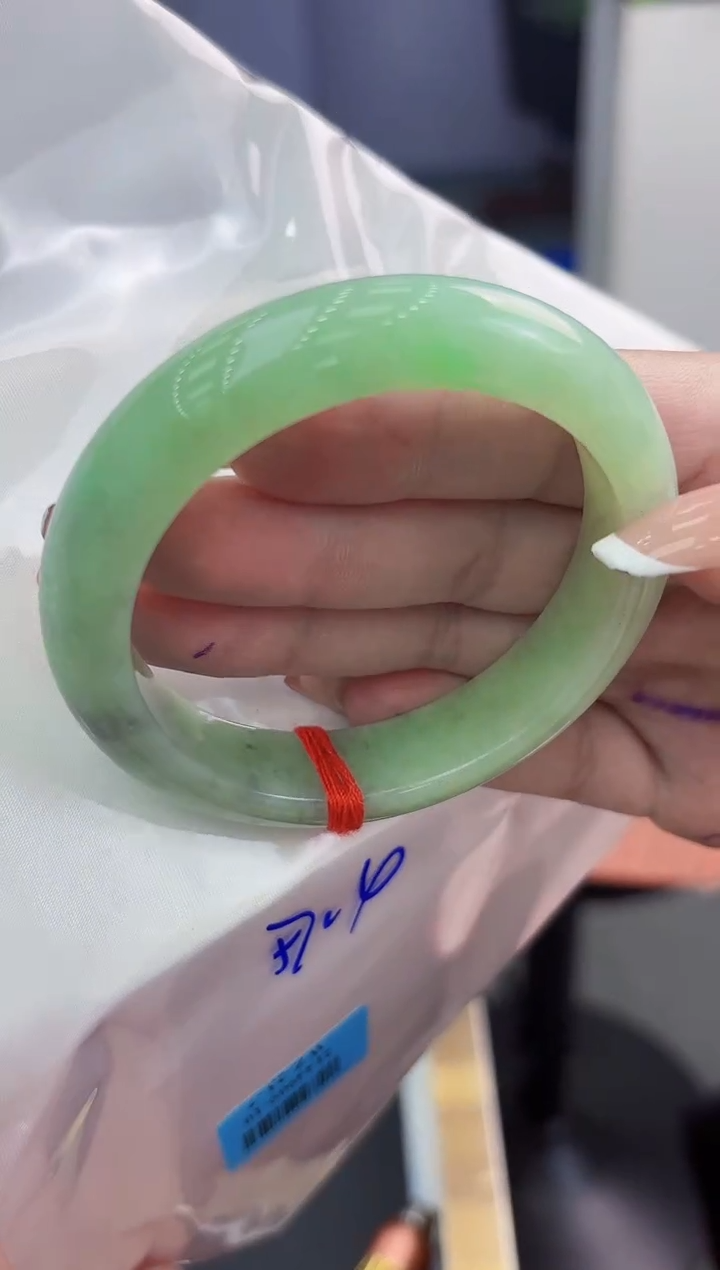 【闪购商品】翡翠手镯未镶嵌翡翠手镯