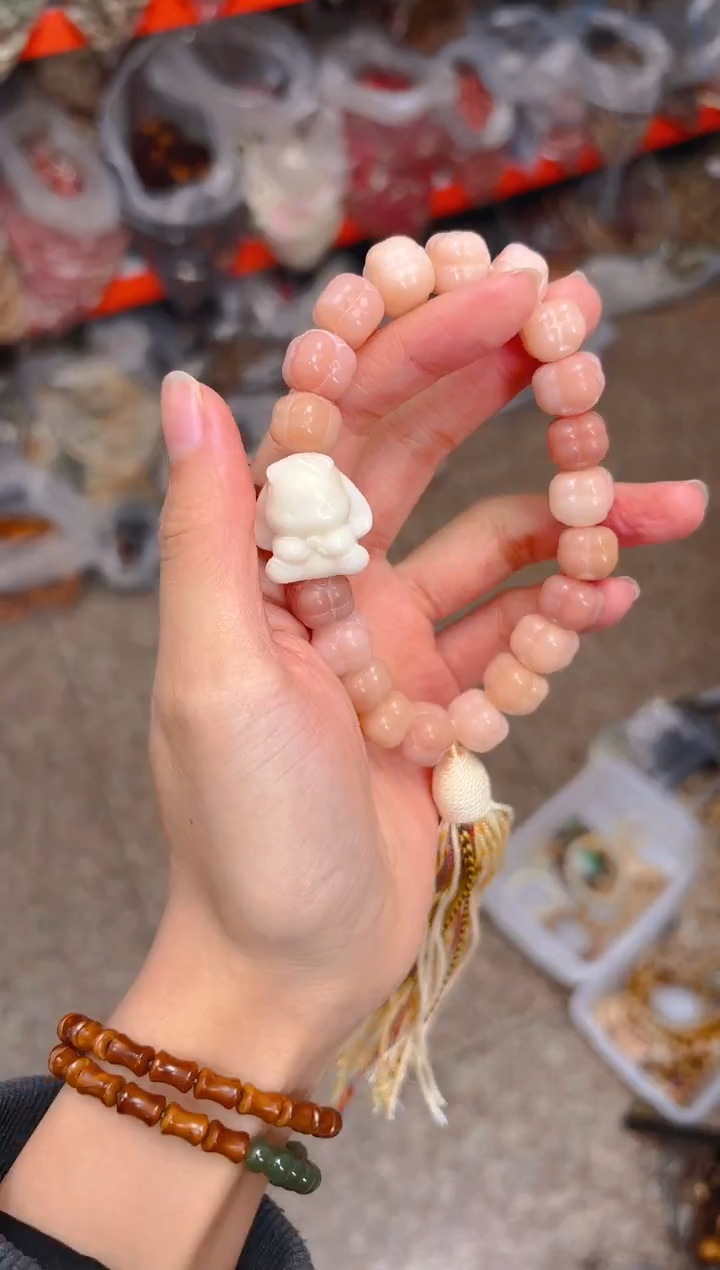 吊坠菩提根/象牙果粉色事事如意手持 兔子