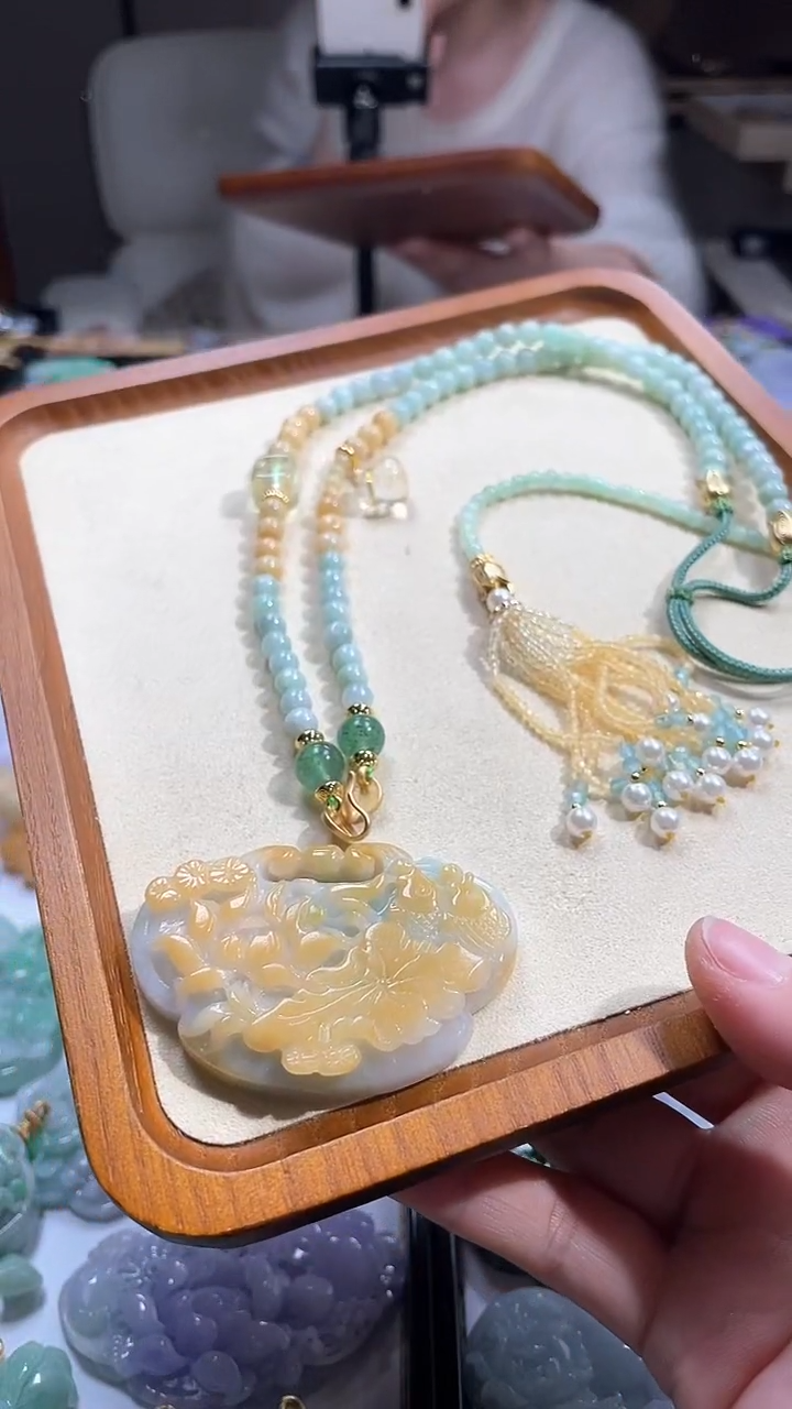 【闪购商品】翡翠颈饰未镶嵌吊坠