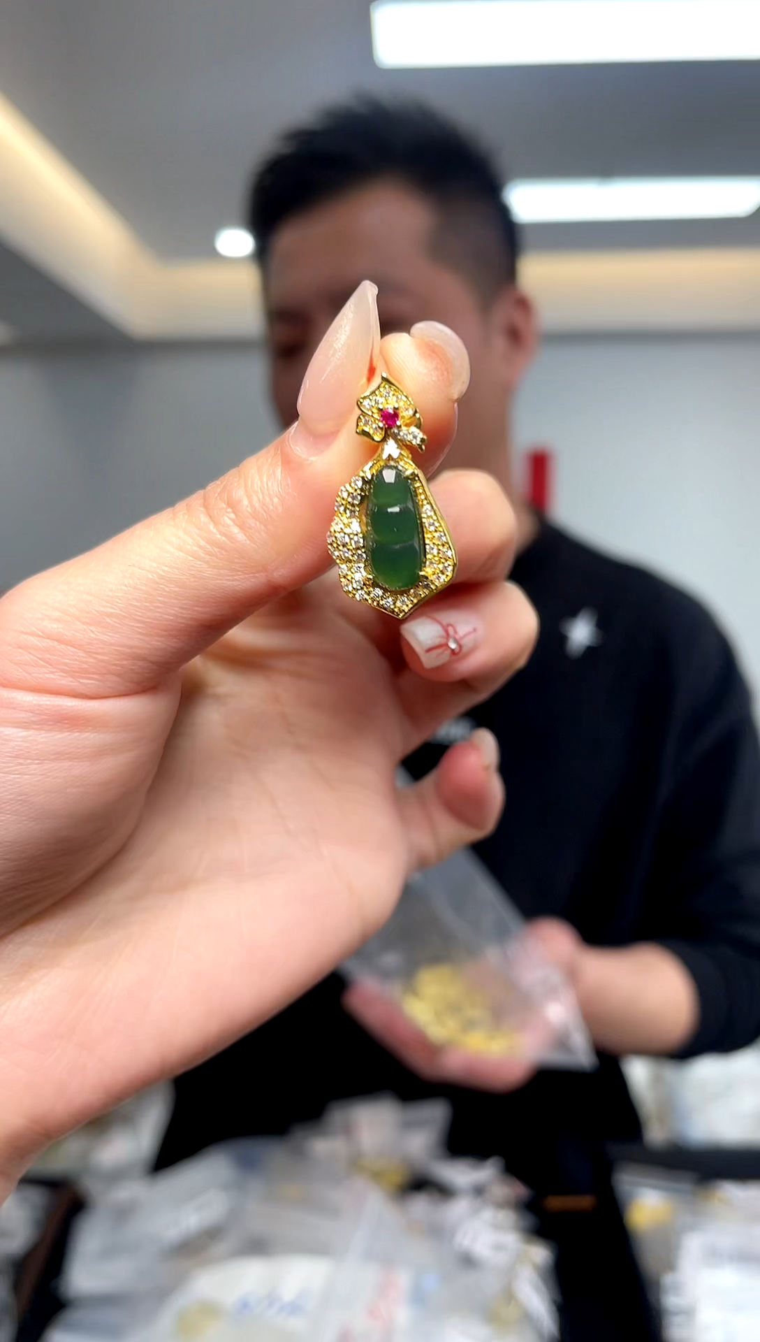 【闪购商品】翡翠吊坠(不含链)未镶嵌（多样性单个发货）