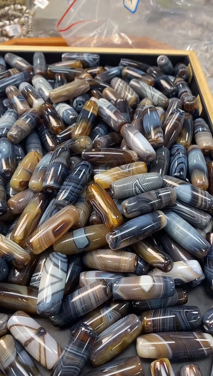 玛瑙/玉髓颈饰未镶嵌-1203 -55 颜色大小状态多样性发一个  不编