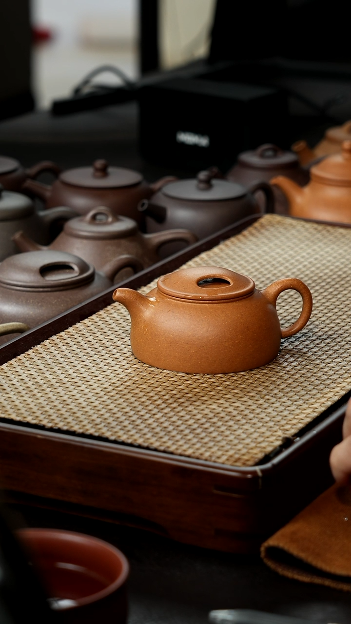 【闪购商品】紫砂茶壶老黄段小牛盖100cc