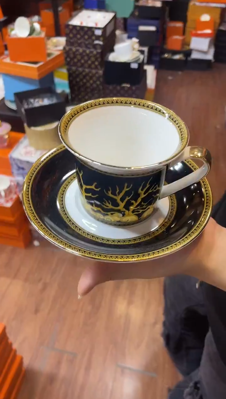 杯鸿辉家品牌瓷器，京东包邮！