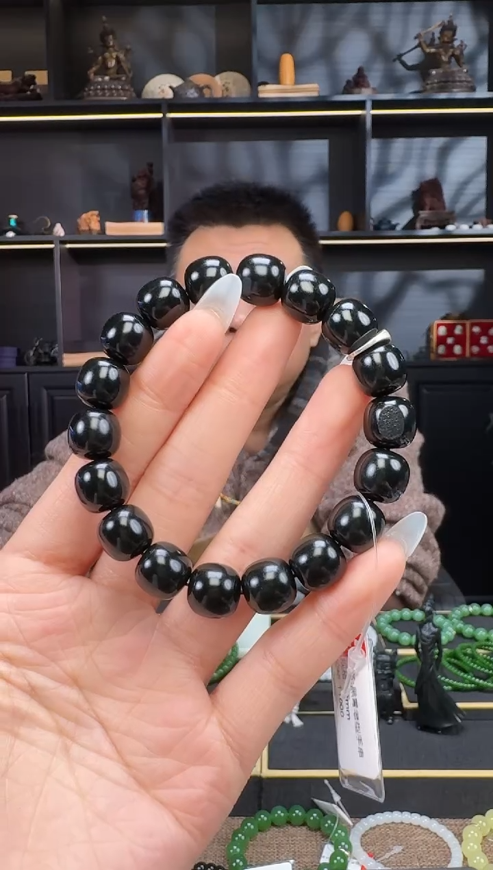 【闪购商品】和田玉1未镶嵌12mm黑青老型手串