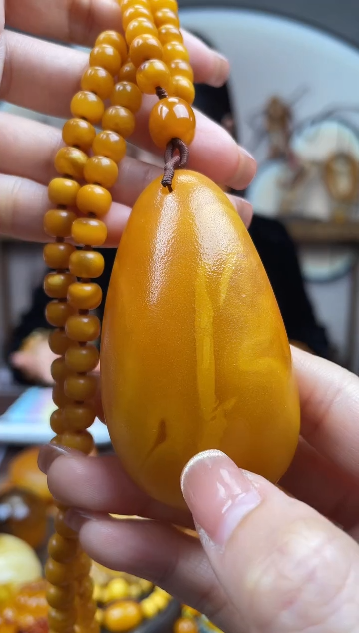 【闪购商品】琥珀裸石未镶嵌首饰 假1赔4 （多样性发货1件