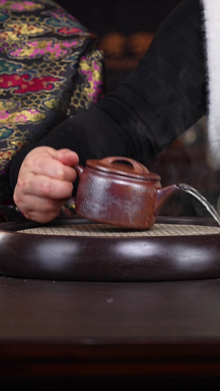 【闪购商品】紫砂茶壶姚玲香24-56 柴烧紫砂壶