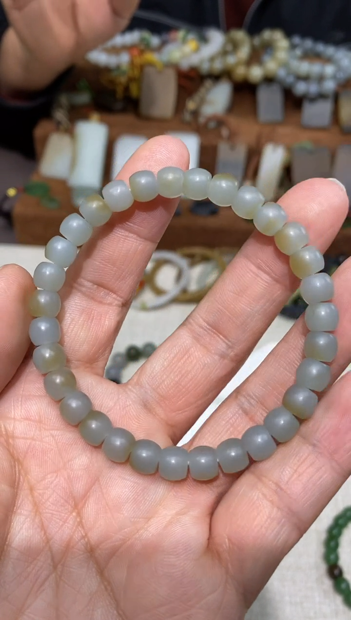 【闪购商品】和田玉手链未镶嵌颜色多样性发货拍一发一