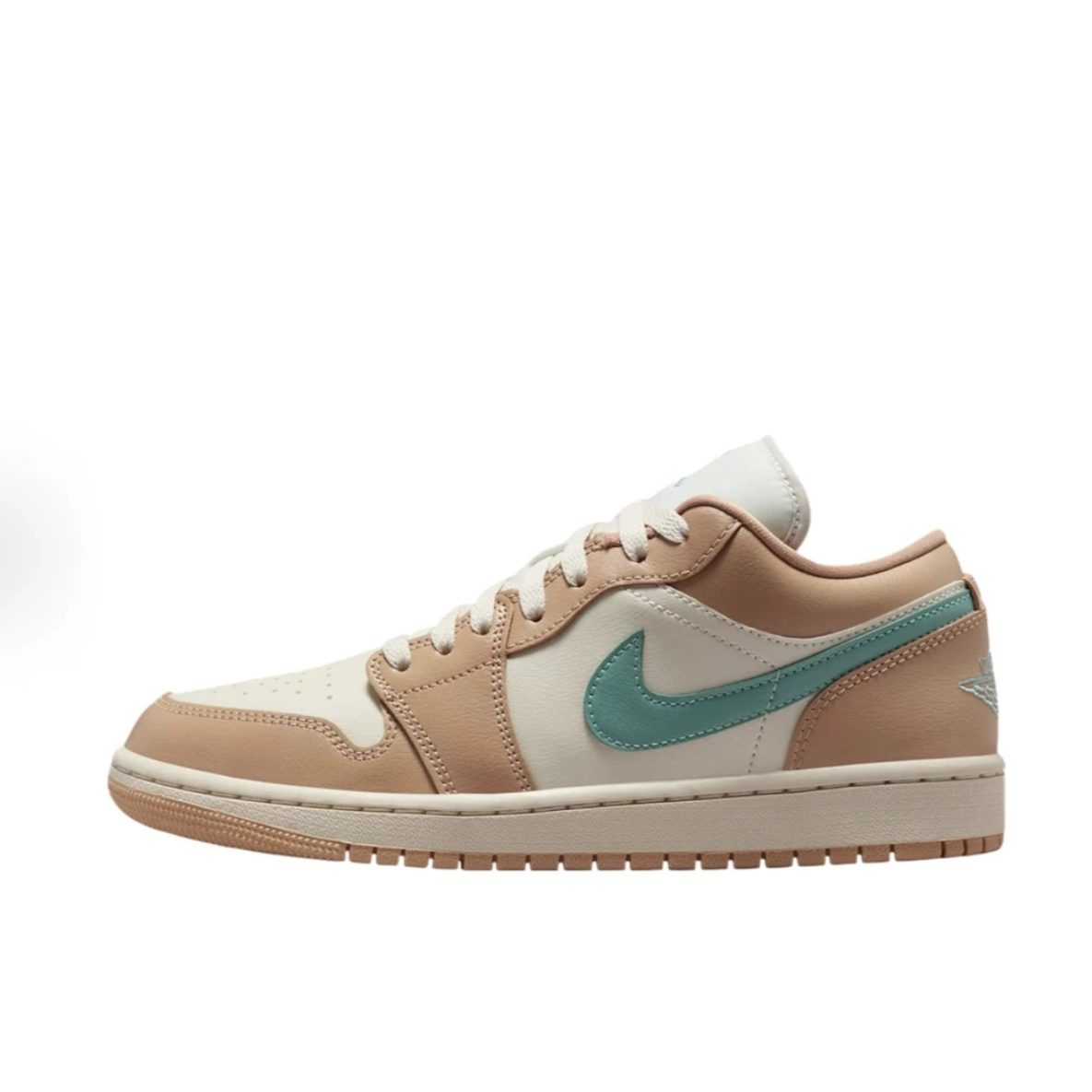 NIKE【秋季上新】舒适防滑耐磨低帮复古篮球鞋女款DC0774130