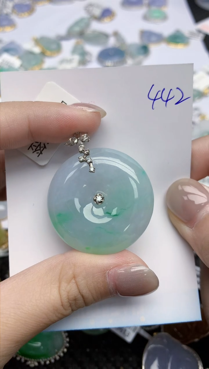 【闪购商品】翡翠颈饰18K金镶嵌天然翡翠A货