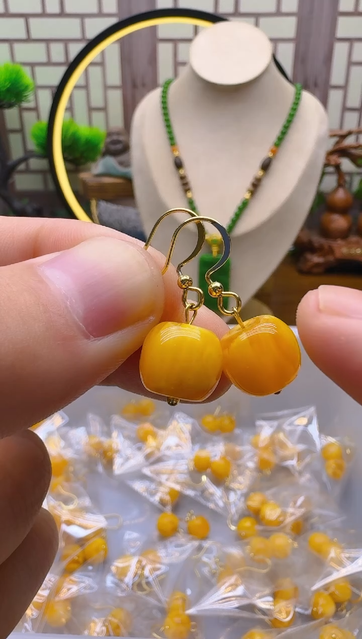 蜜蜡14K金镶嵌耳饰E01      