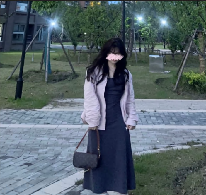 未拆封  未拆封 LouisVuitton/路易威登 LOOP单肩斜挎包B