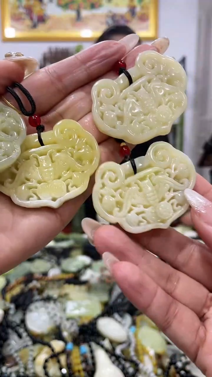 岫玉未镶嵌吊坠多样性发货其中发一件