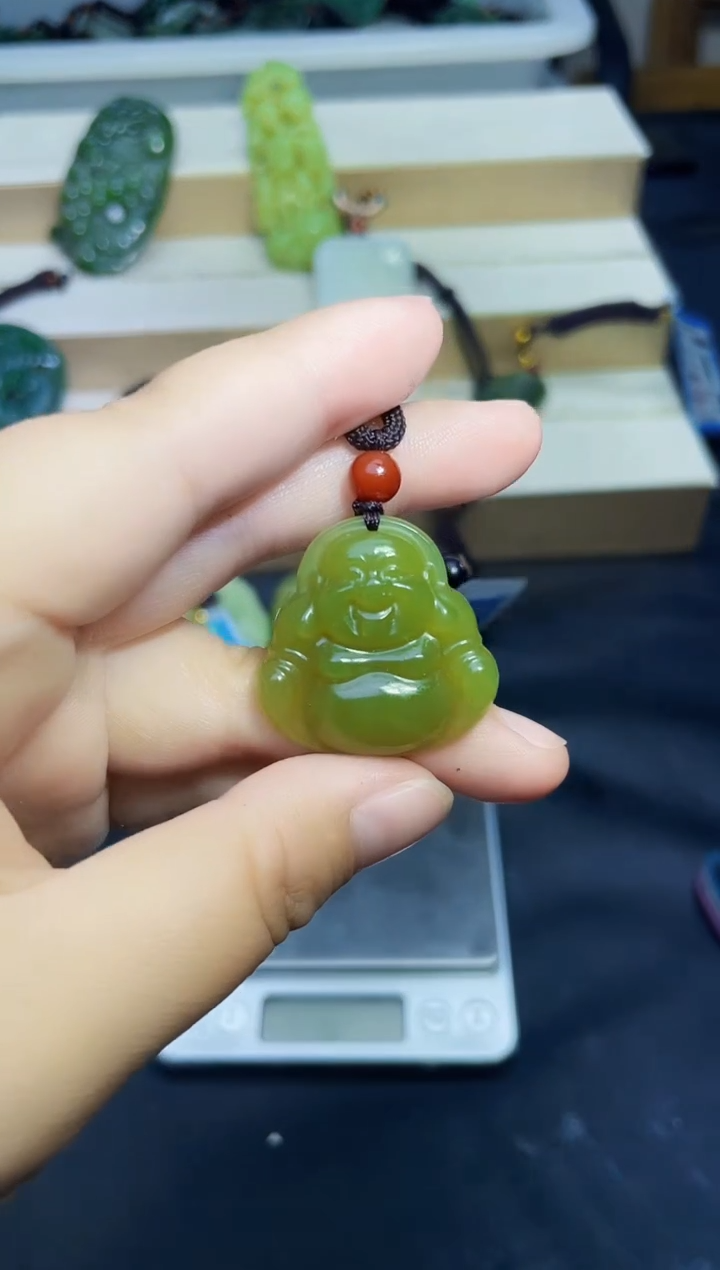 颈饰未镶嵌和田玉1