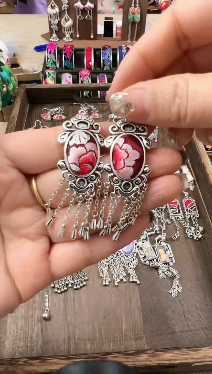 【闪购商品】织绣民族风老绣饰品455