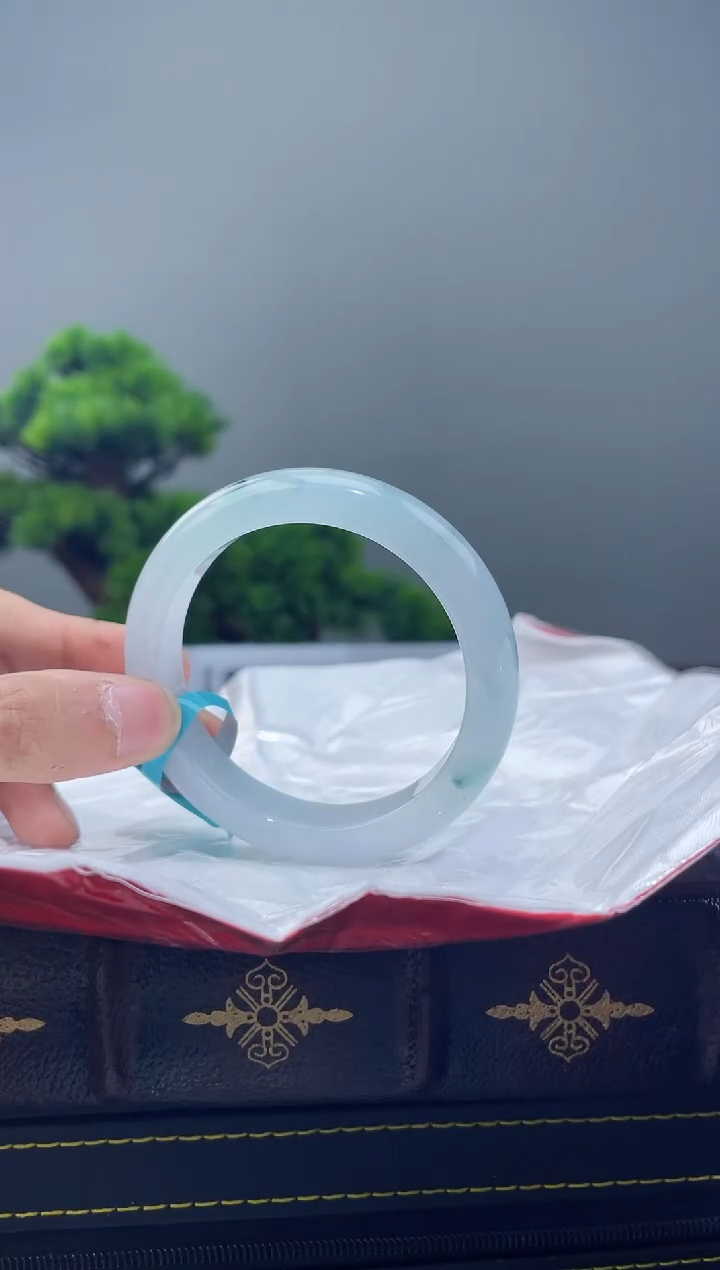 【闪购商品】翡翠手镯未镶嵌手镯8