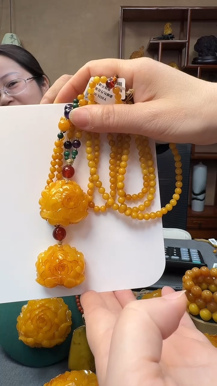 未镶嵌吊坠(赠链)琥珀蜜蜡牡丹花套装（多样性只发其一）