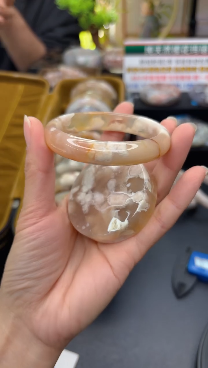 【闪购商品】石英质玉手镯未镶嵌C305(57圈赠送镯心)