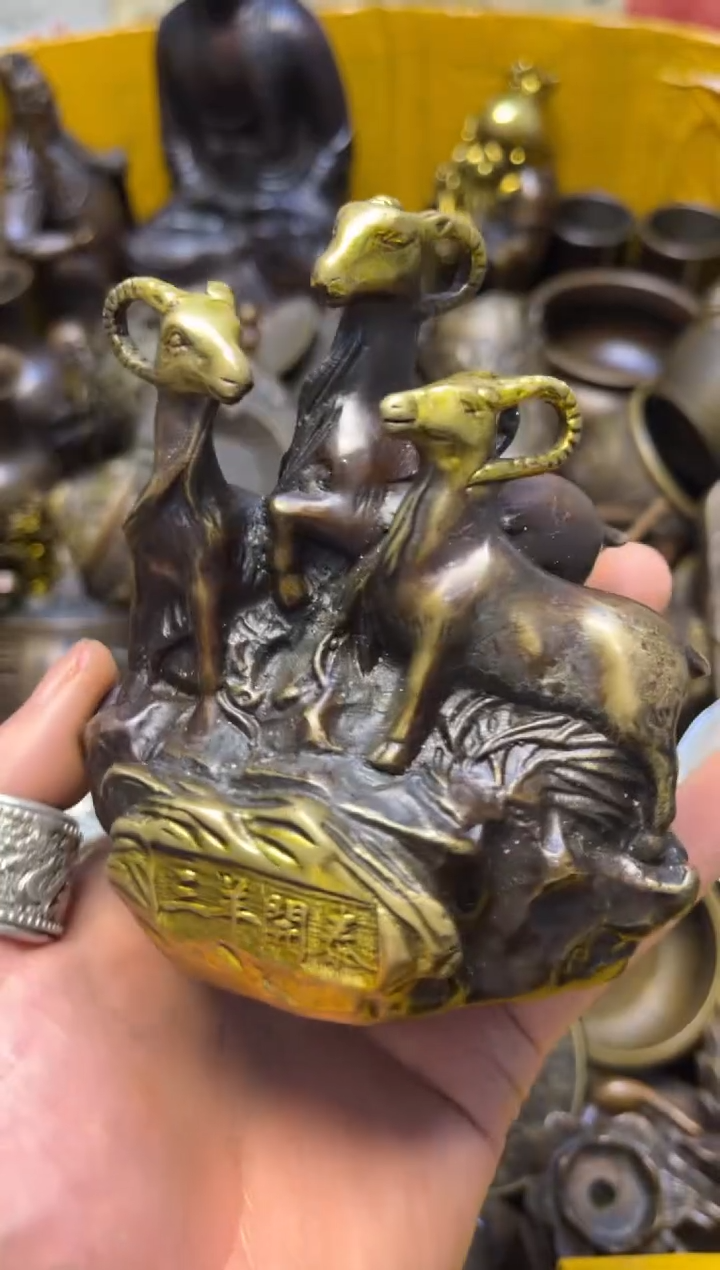 精美铜器，点击下单