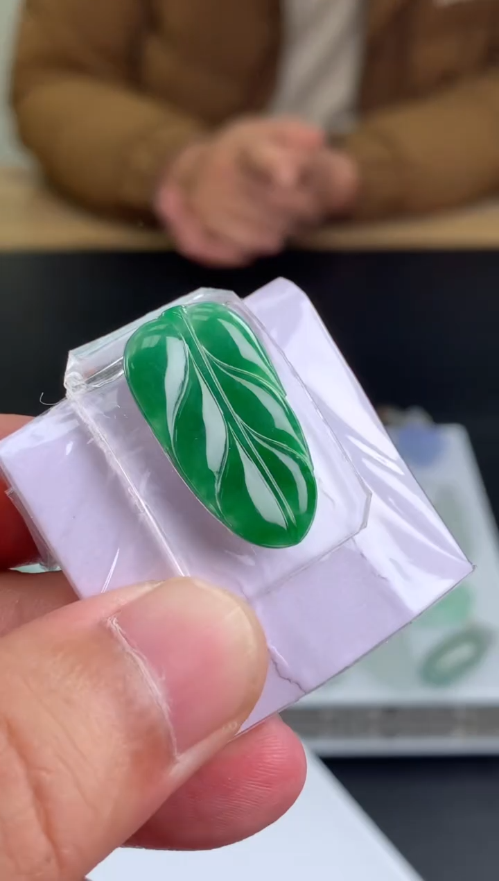 【闪购商品】定制翡翠未镶嵌多样性发一件