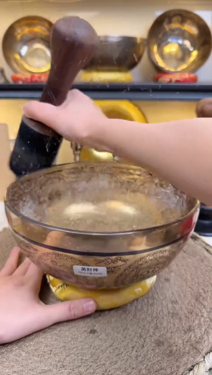 【闪购商品】黄财神 22 F、、、、、、、