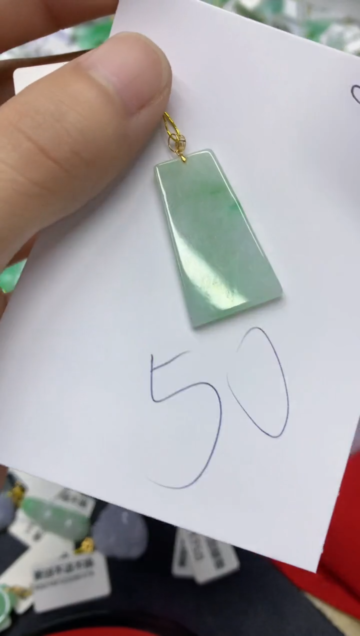 【闪购商品】翡翠18K金镶嵌颈饰翡翠