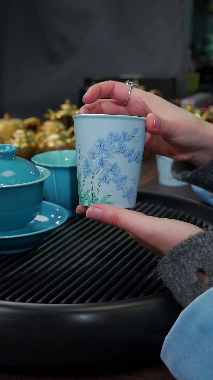 【闪购商品】杯【宜景窑天缥色】手绘蝴蝶兰可乐杯