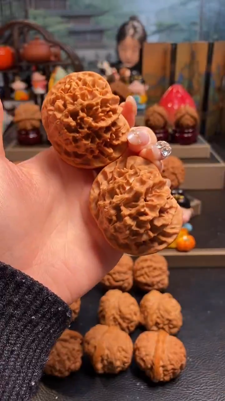 【闪购商品】文玩核桃吊坠K151帝王54