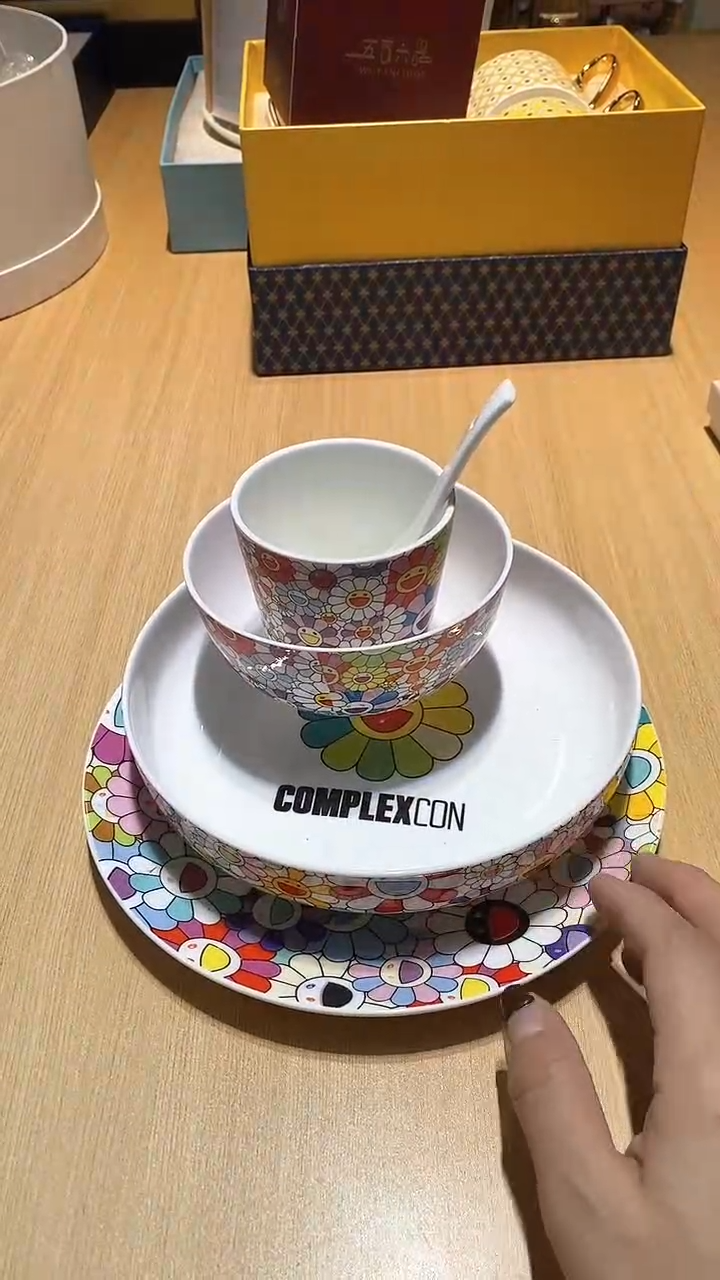 【闪购商品】瓷片锅碗瓢盆一件不剩
