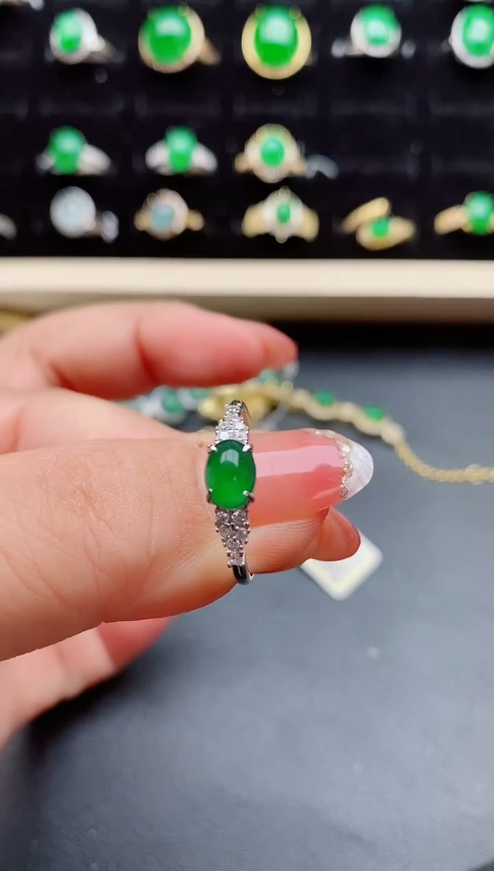 【闪购商品】翡翠戒指银S925镶嵌850505