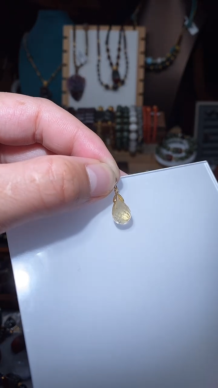 未镶嵌颈饰水晶老料黄水晶提溜，多样性发一个