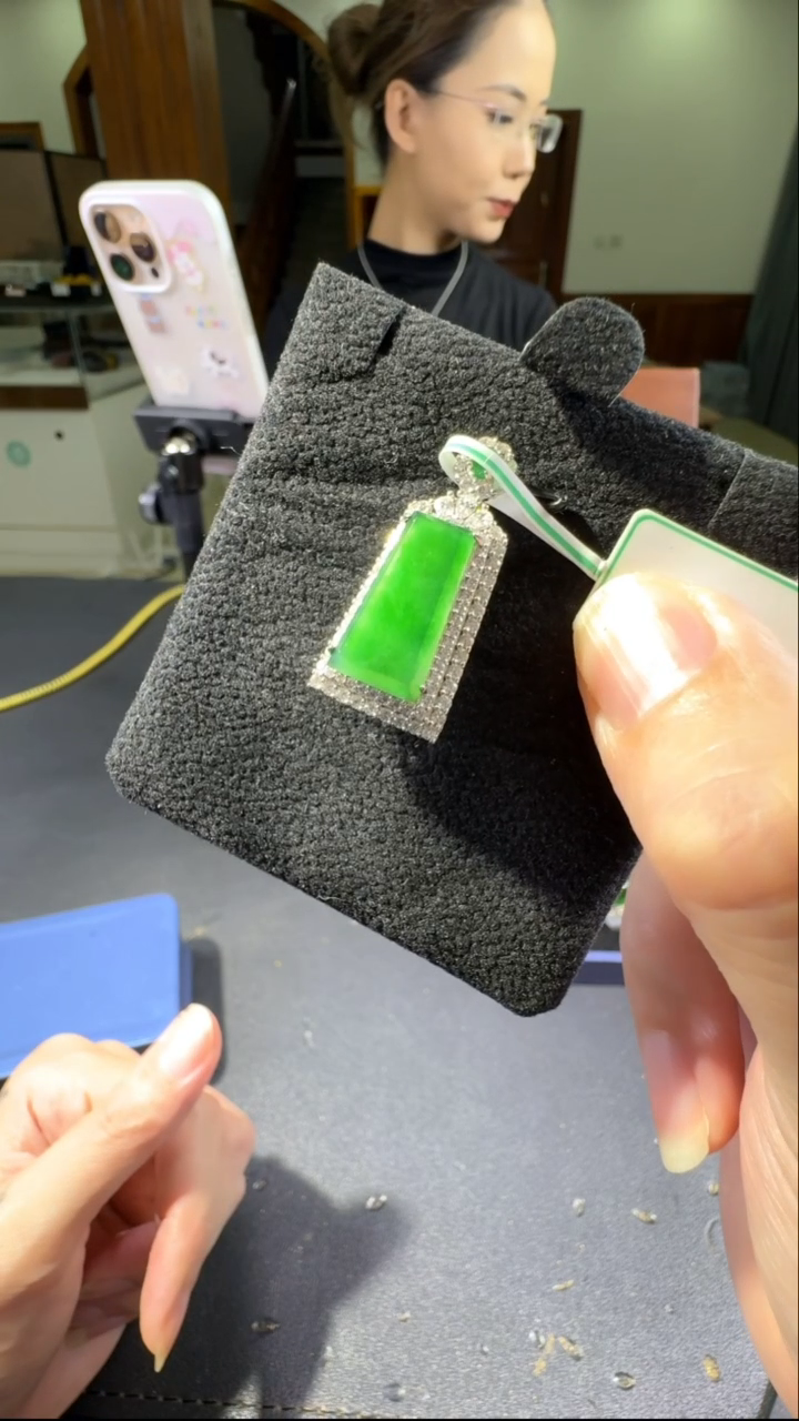未镶嵌定制翡翠0584595545多样性发货