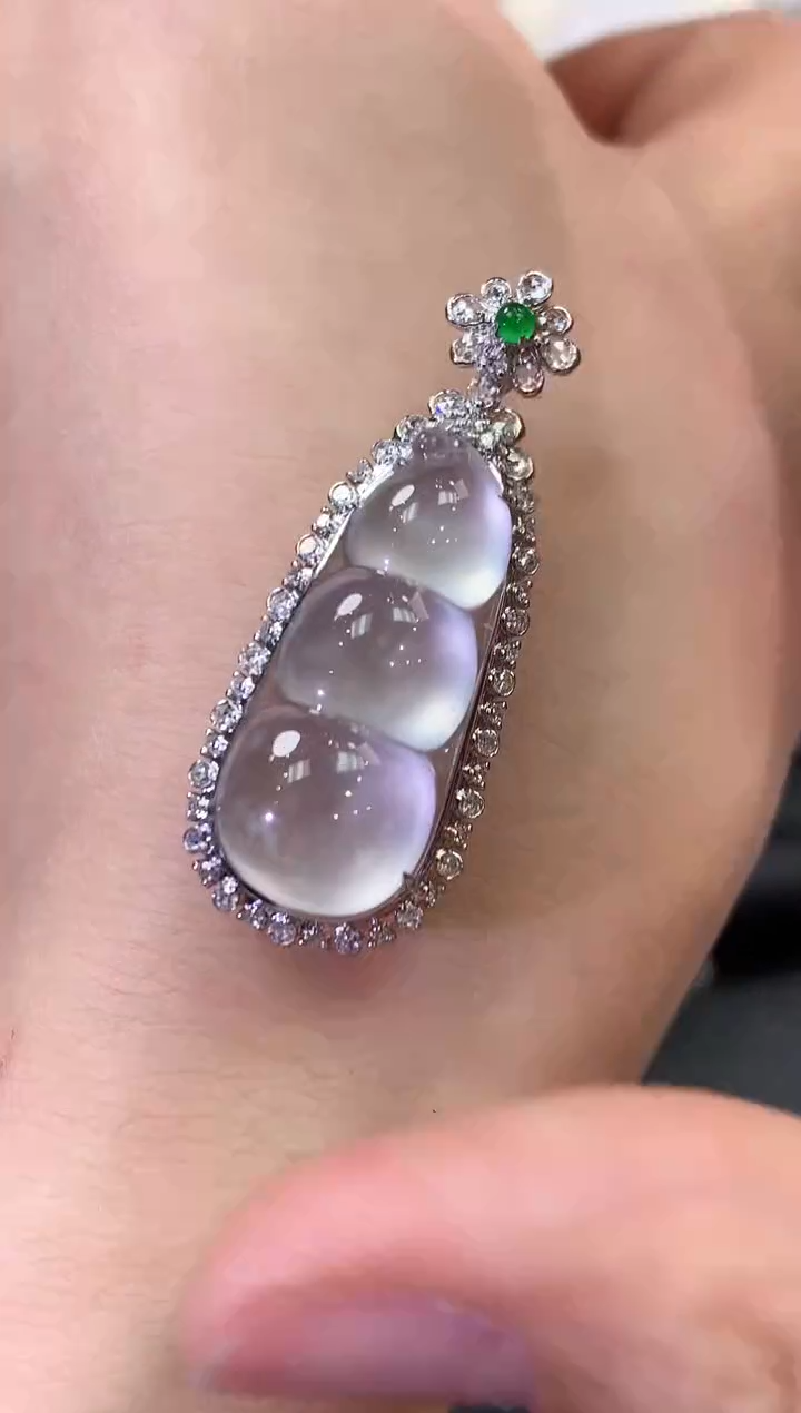 【闪购商品】翡翠吊坠(不含链)18K金镶嵌 C30