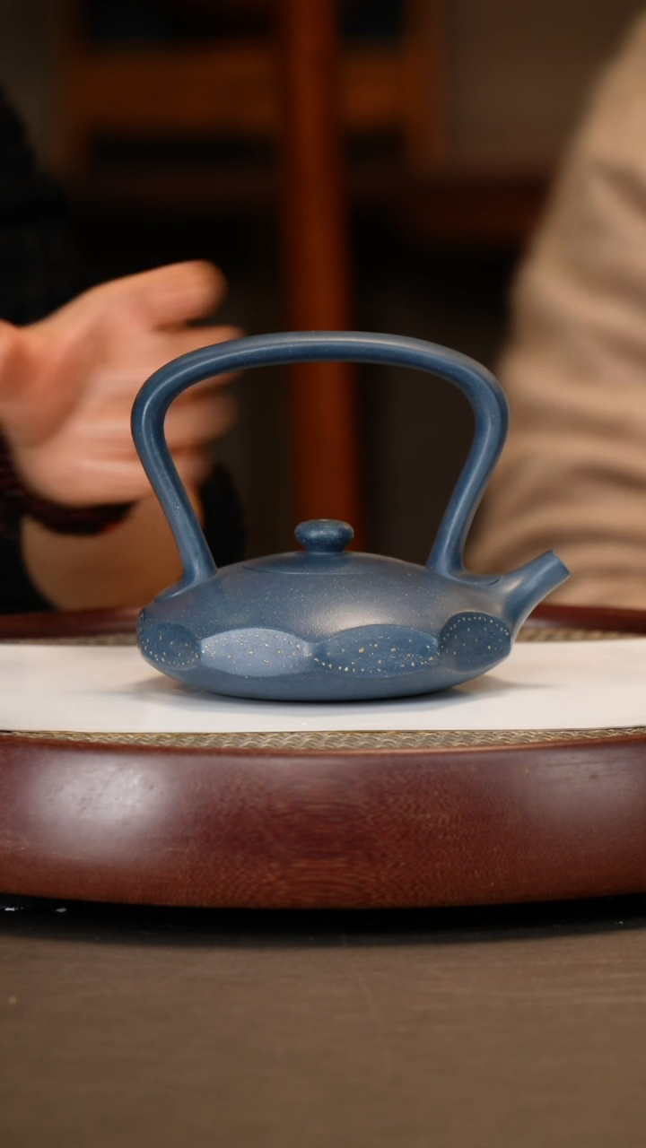 【闪购商品】紫砂茶壶【薛锋】绿泥海之恋提梁  