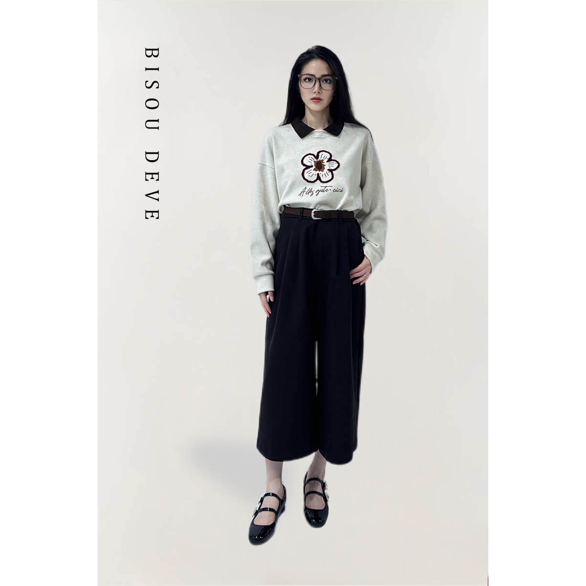 【总部专属】花漾领绣上衣KV15017100