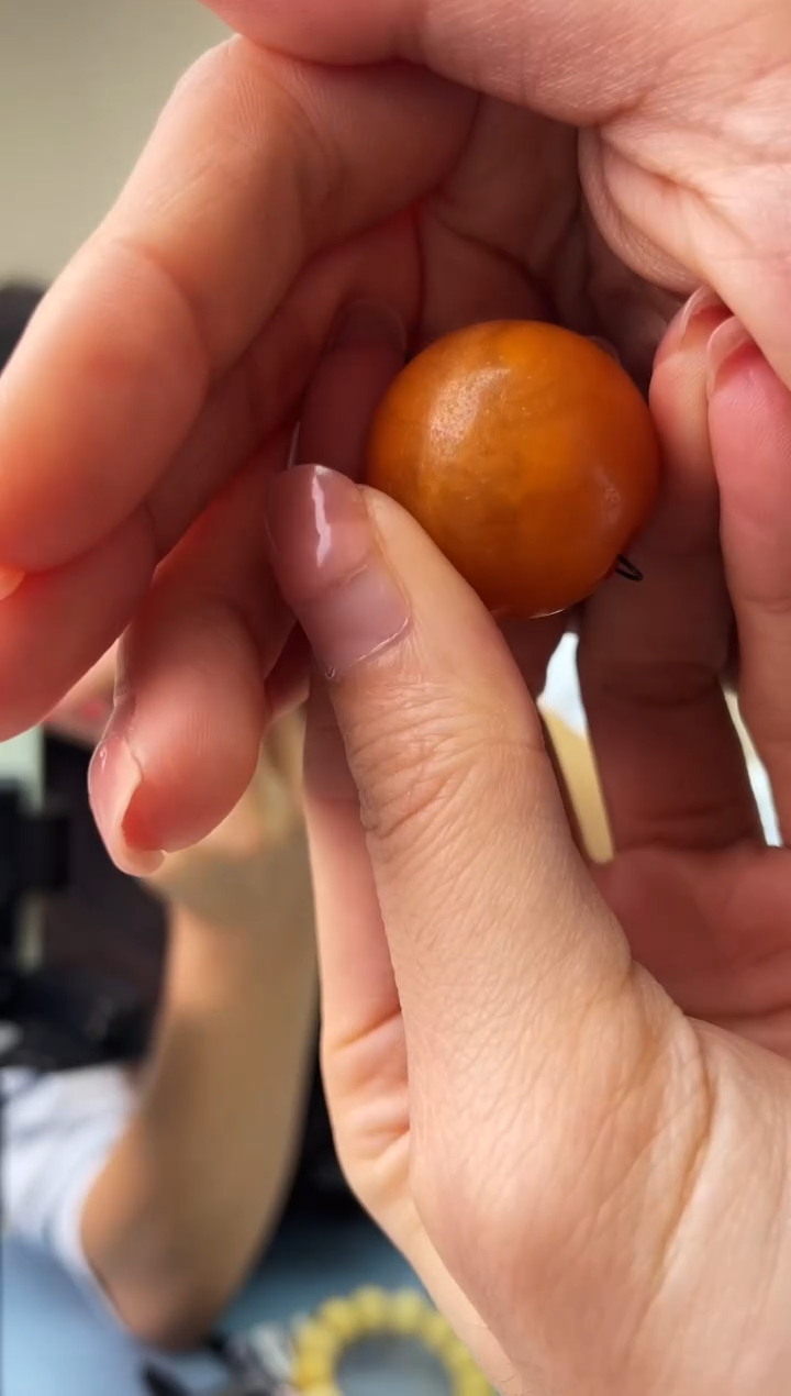 琥珀未镶嵌珠宝奇石T07 25微瑕假一罚十，多样性发一件