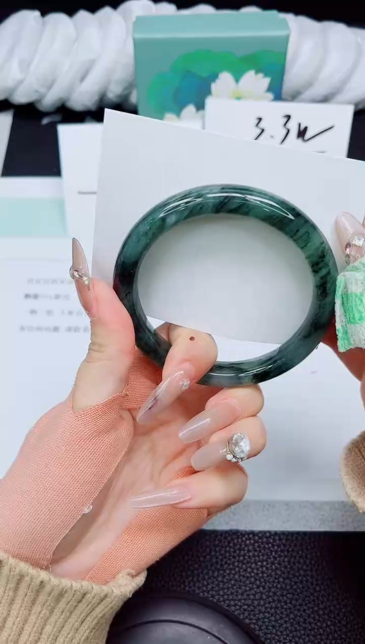 石英质玉未镶嵌手镯A234-61