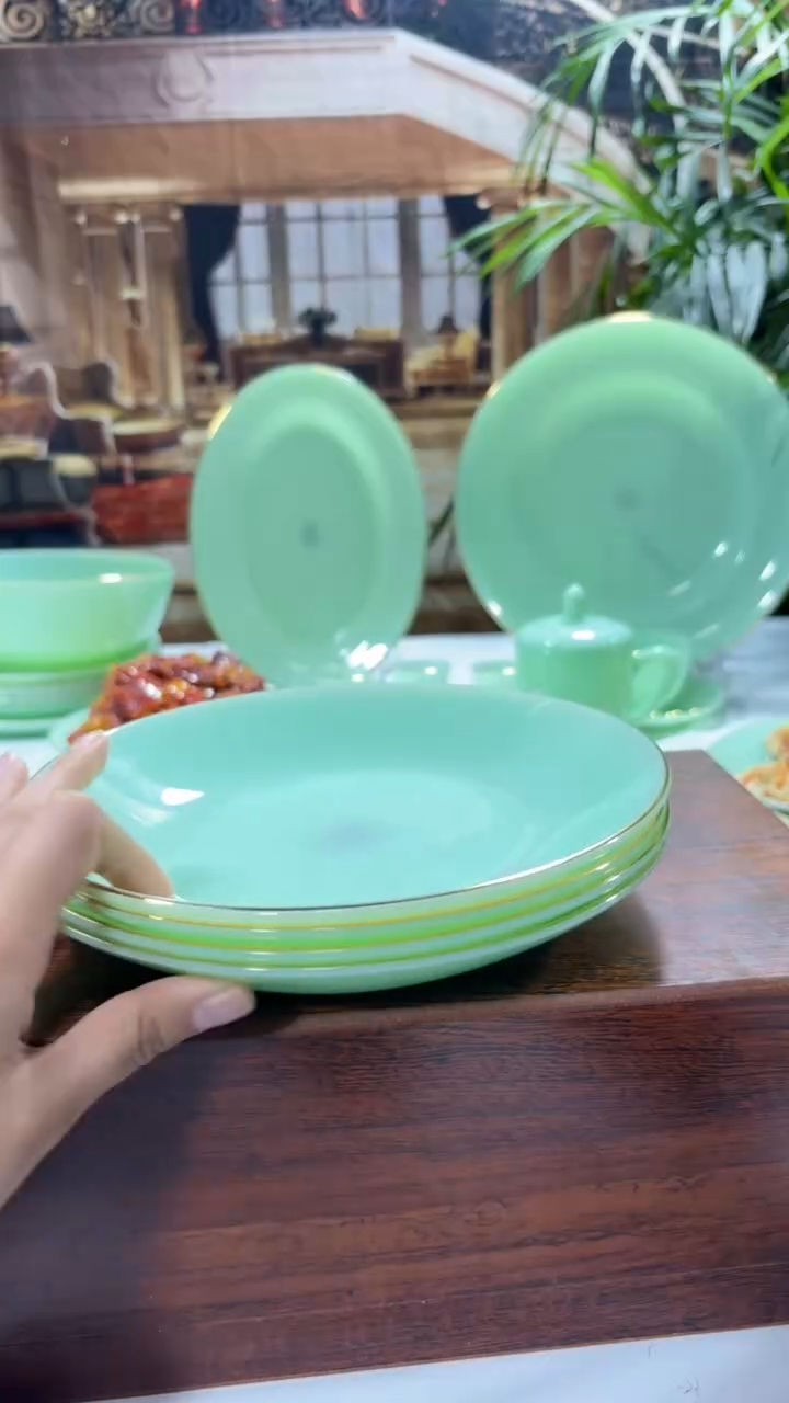 【闪购商品】... 8英寸深盘4个  玉瓷【贝美】