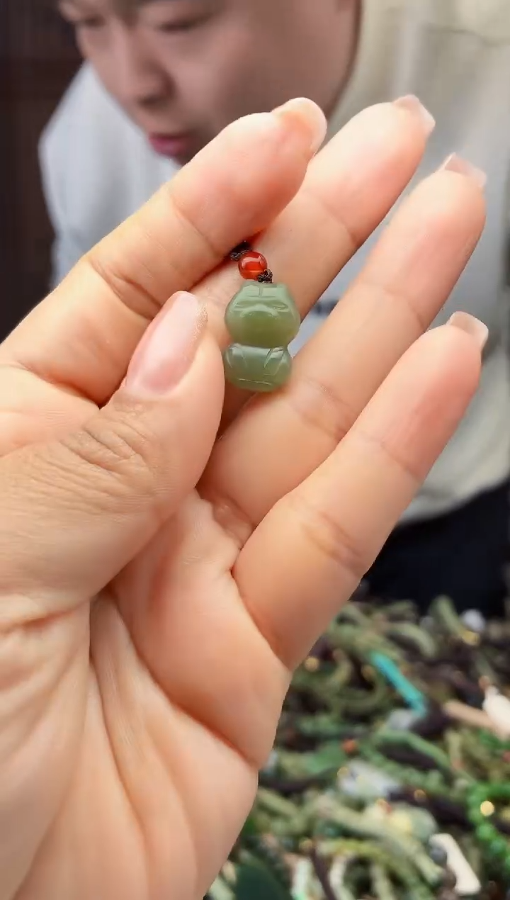 颈饰未镶嵌和田玉多样性发货拍一发一