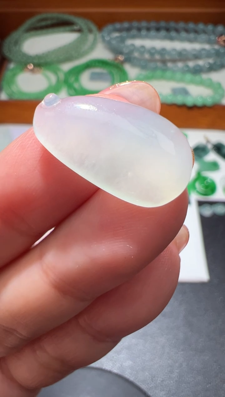 【闪购商品】定制翡翠未镶嵌20.1*11.2*4.5福瓜