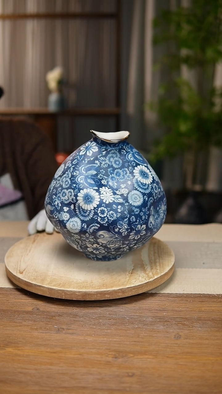 【闪购商品】陶瓷 花器青花瓷蝶恋花大肚