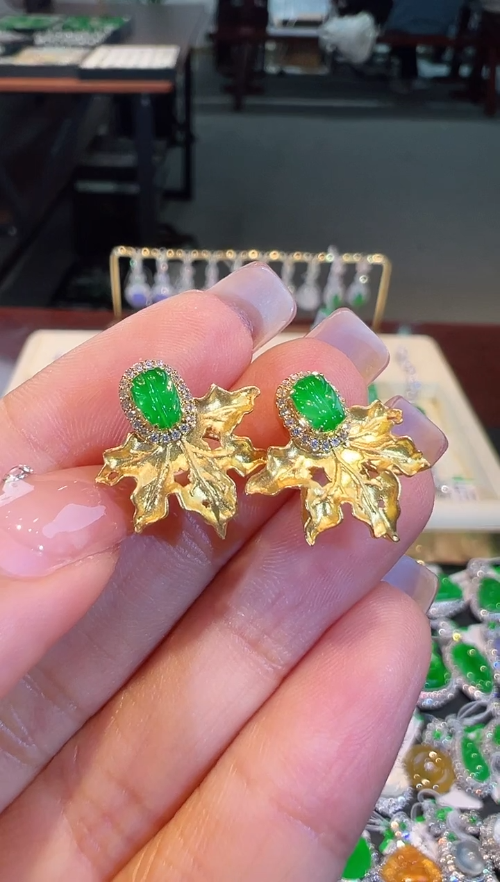【闪购商品】翡翠耳饰18K金镶嵌翡翠