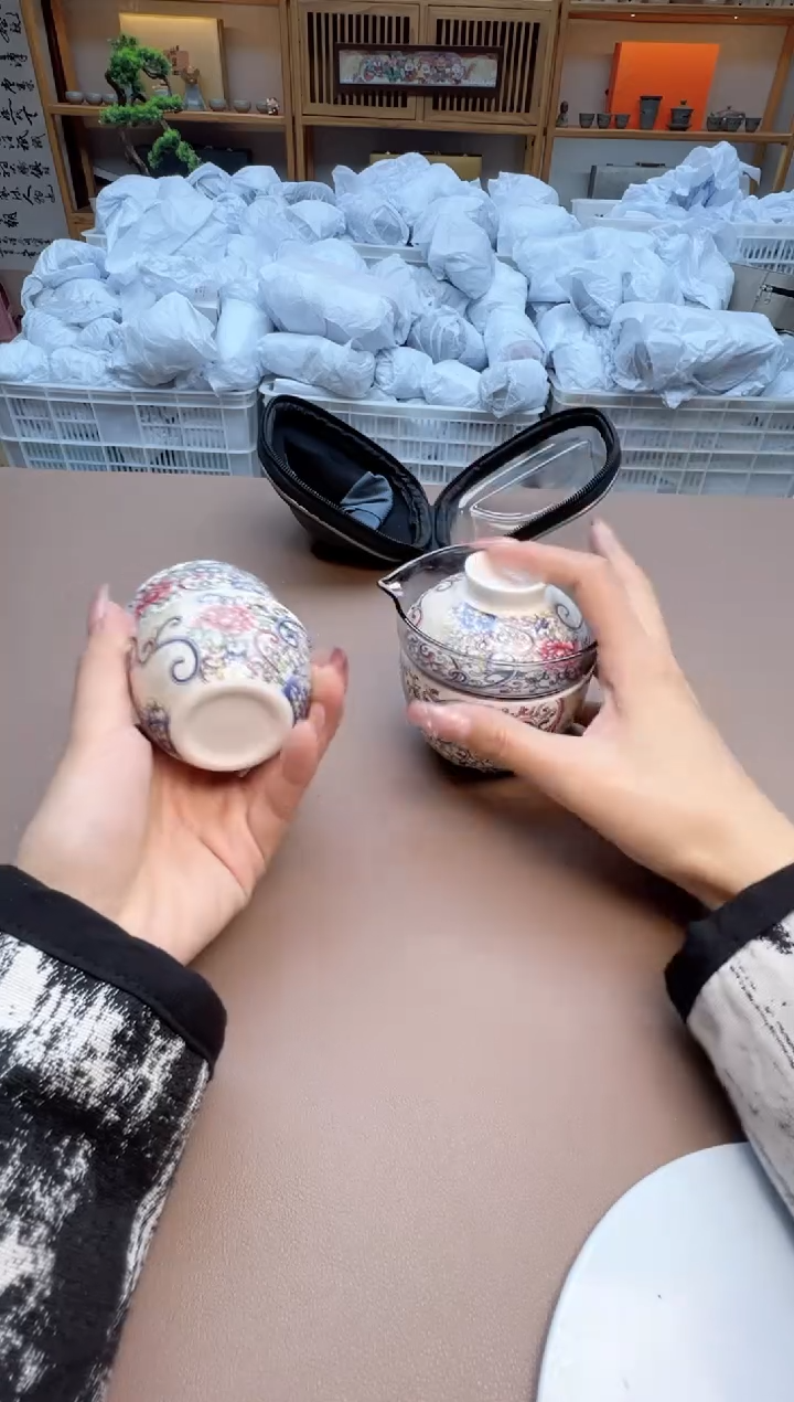 【闪购商品】摆件瓷制品S1111111111111